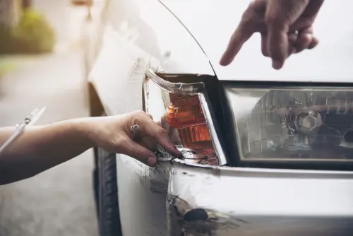 Incidente stradale: a chi rivolgersi dopo un sinistro? Numeri utili da considerare