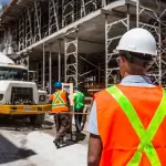 Come scegliere un adeguato abbigliamento da lavoro